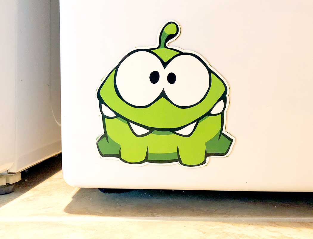 Laundry Room Om Nom Magnet